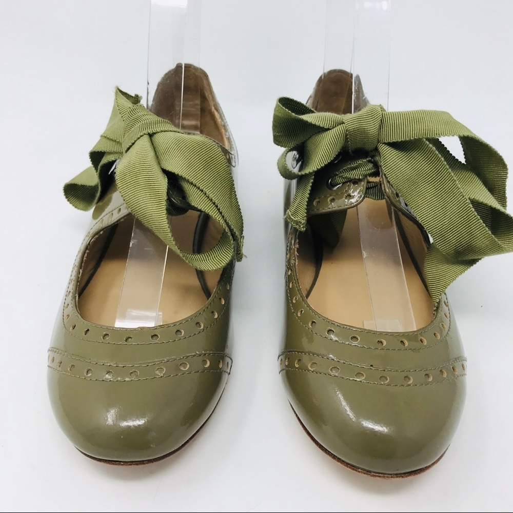 Pour La Victoire Avocado Green Retro Lace Oxfords - Picture 2 of 8